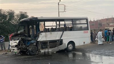 بالاسماء مصرع وإصابة 26 مواطنا في تصادم ميني باص بسيارة علي طريق بنها - المنصورة الحر
