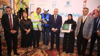 تسليم 65 مشروعًا تنمويًا و15 كشك للفئات الأولى بالرعاية بسوهاج