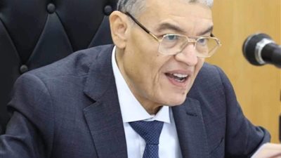 محافظ المنيا يوجه بتكثيف الإجراءات الوقائية بالمدارس
