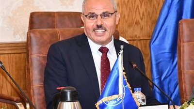 رئيس جامعة القناة يبعث برقية شكرللرئيس السيسي لإستضافة يوم التفوق