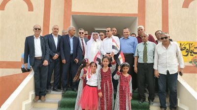 محافظ شمال سيناء يفتتح مدرسة الخروبة والفصل سابق التجهيز بشيبانة