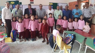 أسباب زيارة قيادات جهاز الشروق إلى المدارس فى المدينة.. بالصور