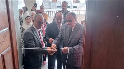 عبد المالك يشهد حفل استقبال الطالبات الجدد بكلية طب بنات بأسيوط