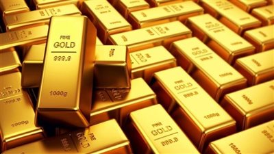 الذهب يتجه إلى أدنى مستوى في 7 أشهر مع ارتفاع الدولار