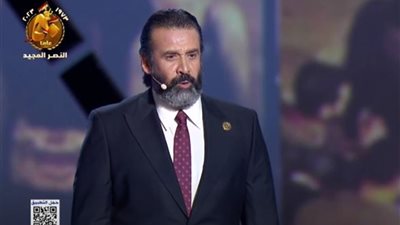 كريم عبدالعزيز: 
