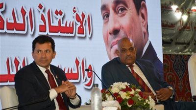 وزير الشباب ومحافظ القاهرة يشاركان فى اللقاء الحواري مع شباب مصر