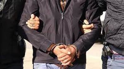 عصابة الثلاثة سرقت المسن وزوجته بالإكراه وأصابوه بكرداسه