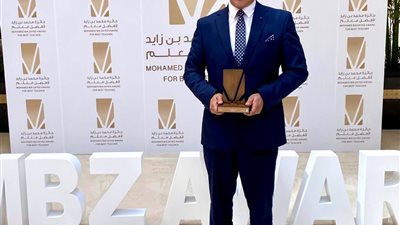 علوان افضل معلم ..في الدورة الرابعة لجائزة محمد بن زايد