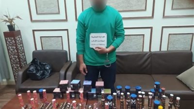 ضبط عاطل تاجر في الألعاب النارية على الفيس بوك بالإسكندرية