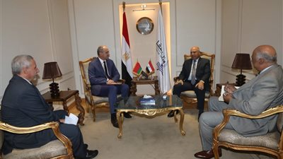 تفاصيل انشاء مصنع في برج العرب لصناعة الاتوبيسات الكهربائية والشاحنات بمصر