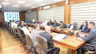 اجتماع لتعظيم الاستفادة من مراسي الاتوبيس النهري بالدقهلية