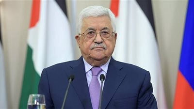 عباس يصل عمان للقاء العاهل الأردني ووزير الخارجية الأمريكي