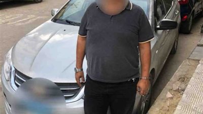 سائق صدمه على الدائري.. تفاصيل دهس شخص في القاهرة