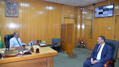 محافظ الإسماعيلية يستقبل رئيس جهاز محو الأمية وتعليم الكبار