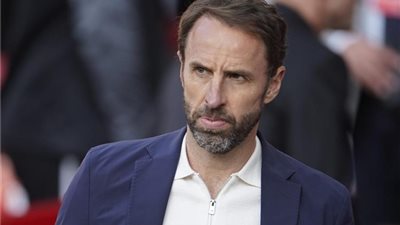 ساوثجيت يستبعد ثنائي إنجلترا خلال مواجهة إيطاليا بتصفيات يورو 2024