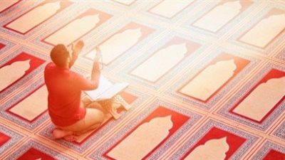 حكم الدعاء عقب الإقامة للصلاة..توضحه الإفتاء