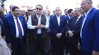 وزير الصحة ومحافظ سوهاج يتفقدان مستشفى جهينة المركزي