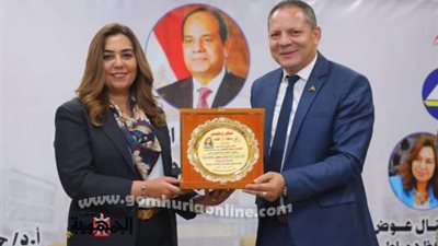 رئيس جامعة دمياط يستقبل المحافظ