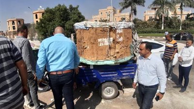 رئيس جهاز الشروق يقود حملة لضبط النباشين ويتحفظ على 6 تروسيكلات