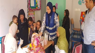 الكشف على 286 حالة خلال قوافل طبية لجامعة بنها بشبين القناطر