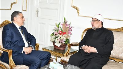 وزير الأوقاف يبحث التعاون مع سفير مصر لدى جمهورية باكستان