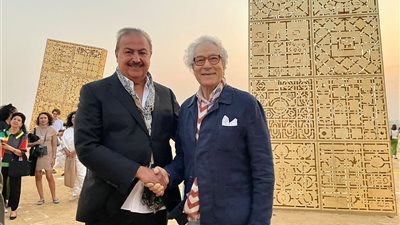 فاروق حسني فى زيارة لمتاهة راشد بن خليفة بين الماضي والحاضر