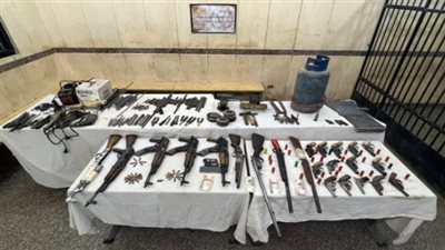 ضبط شخصين حولا شقة لـ ورشة أسلحة نارية بأسيوط
