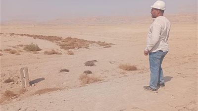 استعدادا للسيول المحتملة دوريات لمراقبة صيانة مخرات السيول بدشنا