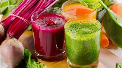 4 مشروبات هامة للتخلص من سموم الكبد