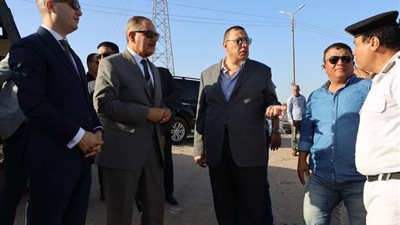 محافظ كفرالشيخ يتفقد الخدمات والمحاور المرورية الجديدة