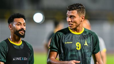 محمد شريف يقود هجوم الخليج أمام النصر في الدوري السعودي