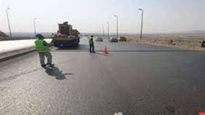 المرور تغلق 7 طرق رئيسية وتعيد فتح طريقى السويس والإسماعيلية