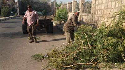 رئيس مدينة الأقصر يتفقد حملات النظافة ورفع المخلفات بالشوارع