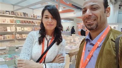 الكاتبة الجزائرية سارة النمس سعيدة بمشاركتي بالشارقة للكتاب