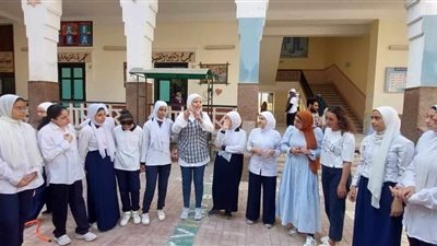 لقاءات لتوعية الشباب بخطورة القضية السكانية وآثارها بالمنيا