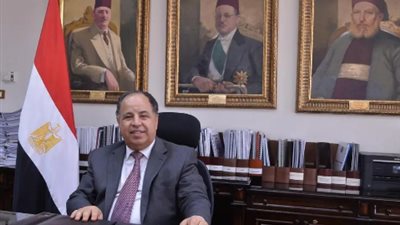 المالية: تسهيلات جمركية لاستيراد سيارات المصريين بالخارج حتي30 يناير