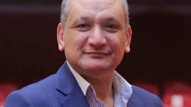 الناقد د. علاء الجابري