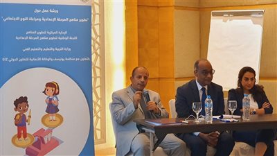 مدير تعليم الأقصر يشهد ورشة عمل تطوير مناهج المرحلة الإعدادية
