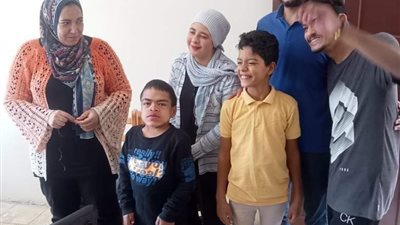 تنفيذ برامج فنية وابداعية لذوي الهمم بمركز شباب ناصر
