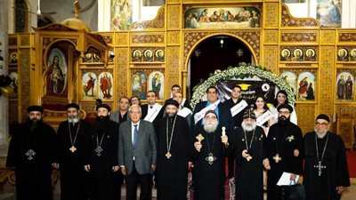 الانبا سارفيم وشاروبيم يكرمان خريجى معهد الرعاية والتربية