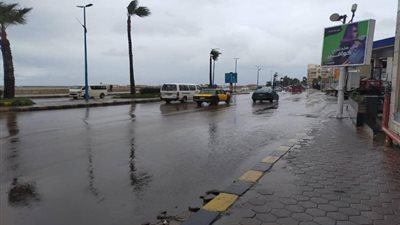 أمطار خفيفة على الإسكندرية واستمرار حركة الملاحة بالميناء