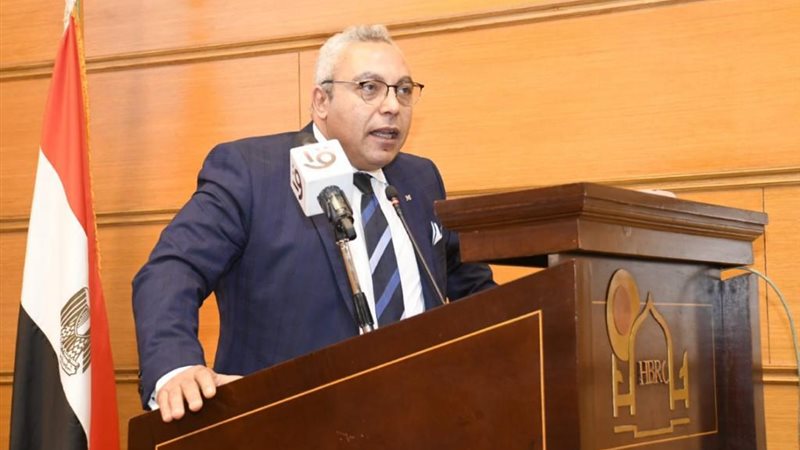 الدكتور محمد مسعود،