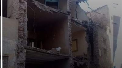 انهيار منزل غير مأهول بالسكان بالفشن