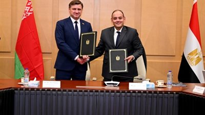 أحمد سمير: نسعى لتعزيز التعاون الاقتصادي بين القاهرة ومينسك