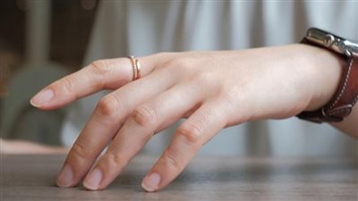 هل يجوز ارتداء الخواتم أثناء الوضوء؟ أستاذ الفقه يجيب