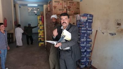 تموين المنيا يحرر 8 محاضر للسلع في مطاي