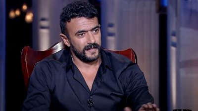 سر عدم حضور أحمد العوضي الأفراح والجنازات