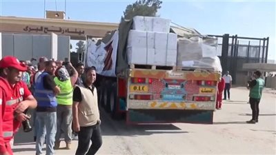 القاهرة الإخبارية:دخول 3 شاحنات محملة بالوقود لغزة صباح اليوم