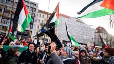 مسيرة ضخمة مؤيدة للفلسطينيين في برلين
