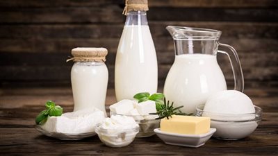 تناول هذا النوع من الألبان يقلل خطر الإصابة بالسكري وأمراض القلب